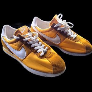 Y2K Nike Cortez 72 Yellow Mustard Women's Shoes - Size 7.5 - Preloved - Rare